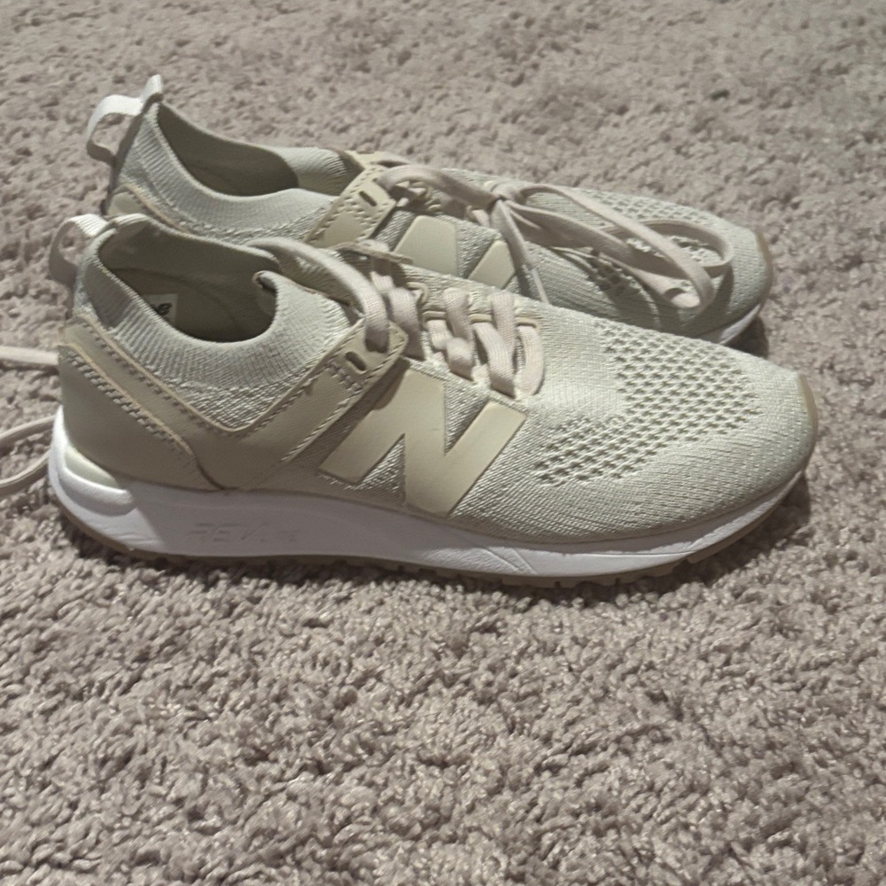New Balance Women's Cream Sneakers